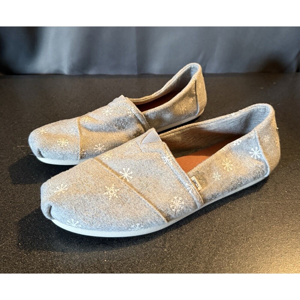 TOMS Grey Snowflake Alpargata Slip On Shoes Women’s 10 Flannel Winter Flats Boho